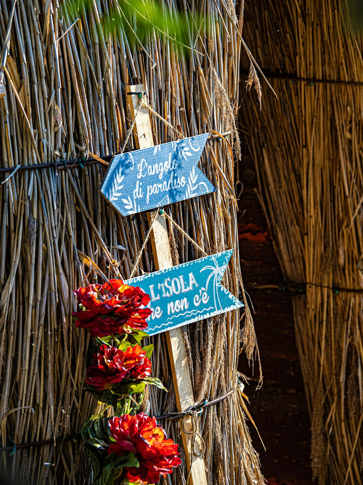 Rustic wooden signs on a wall – box signs home decor inspiration
